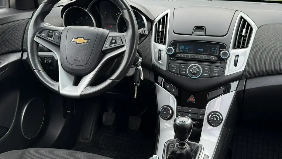 CHEVROLET Cruze -