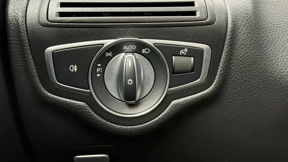MERCEDES-BENZ C Klasa -