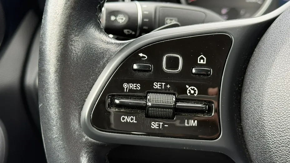 MERCEDES-BENZ C Klasa -