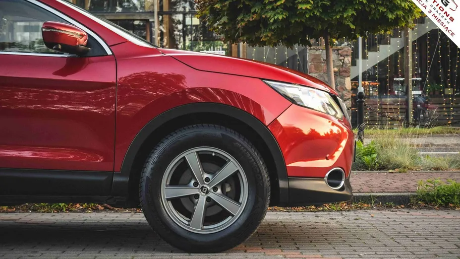 NISSAN Qashqai -
