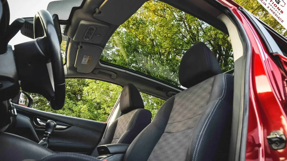NISSAN Qashqai -