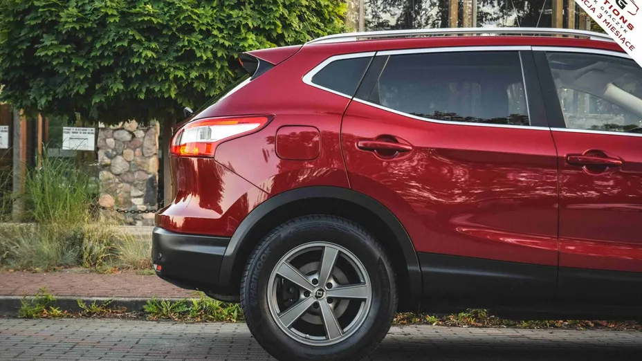 NISSAN Qashqai -