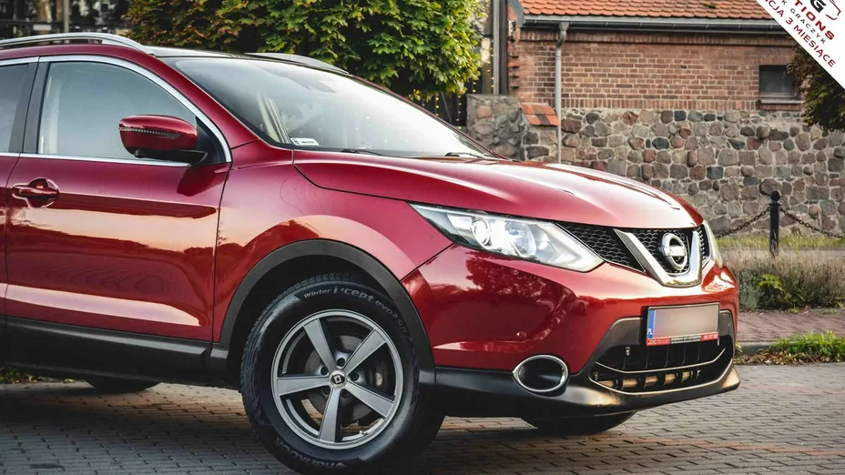 NISSAN Qashqai -