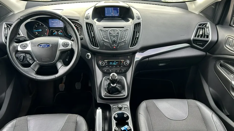 FORD Kuga -