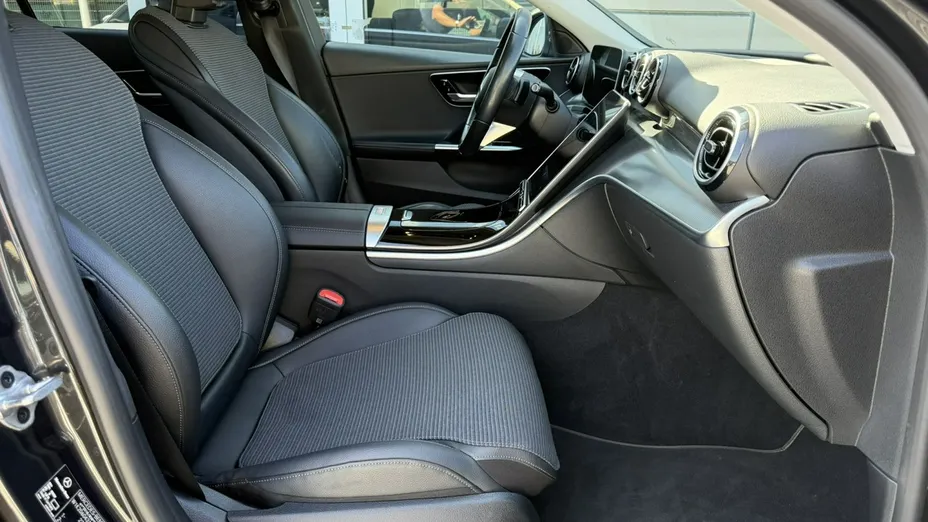 MERCEDES-BENZ C Klasa -