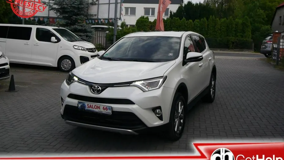 TOYOTA RAV4 -
