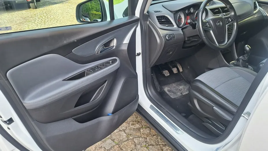 OPEL Mokka -