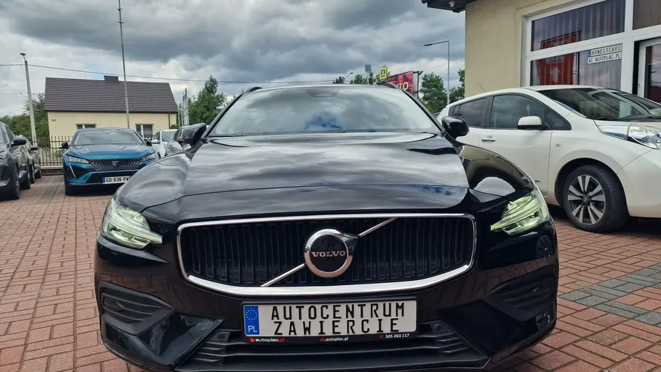 VOLVO V60 -