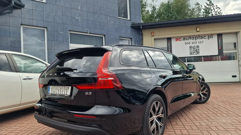 VOLVO V60 -