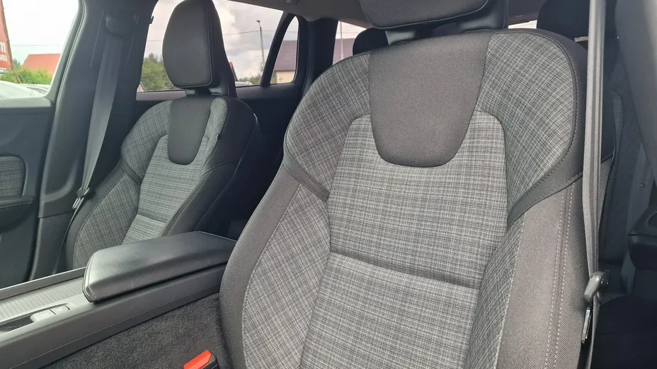 VOLVO V60 -