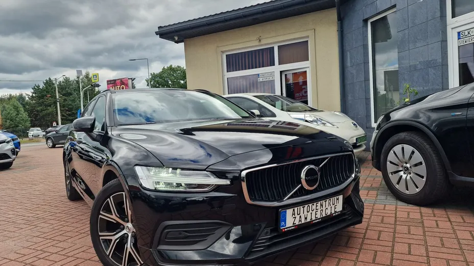 VOLVO V60 -