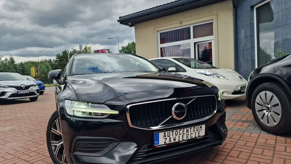 VOLVO V60 -