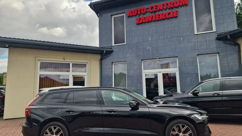 VOLVO V60 -