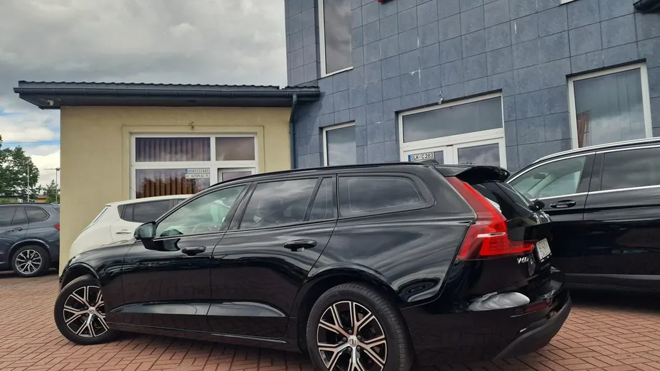 VOLVO V60 -