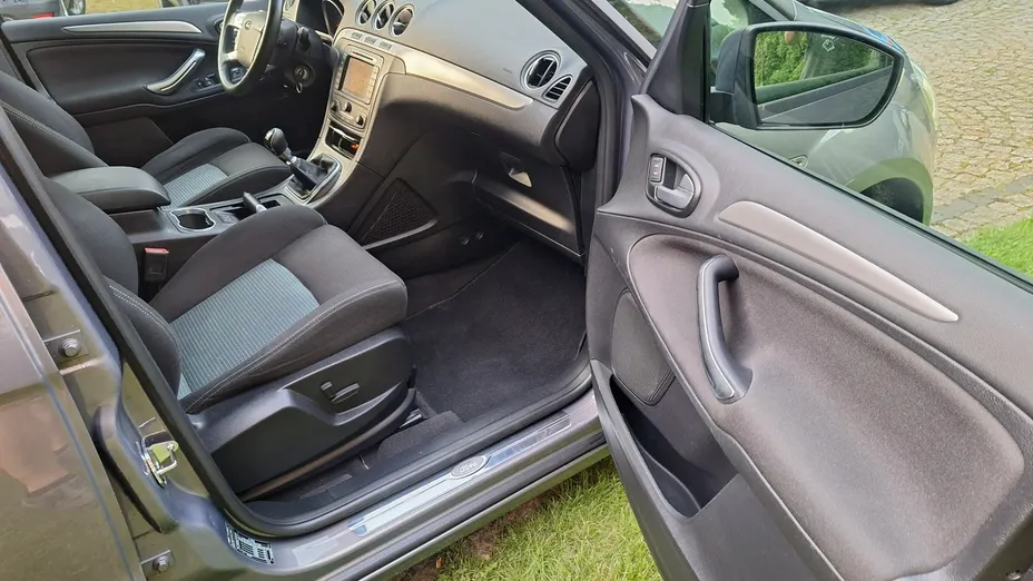 FORD S-MAX -