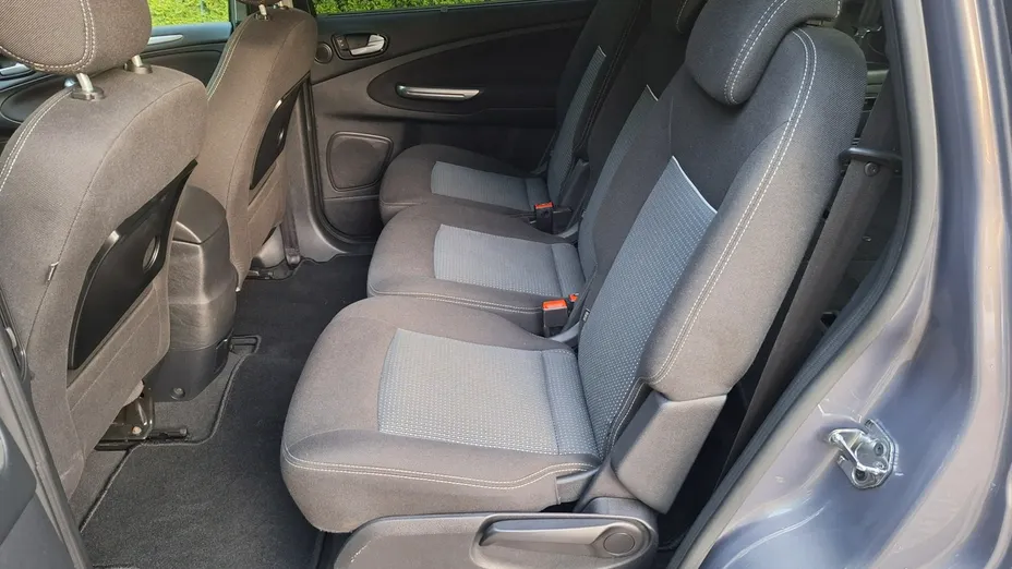 FORD S-MAX -
