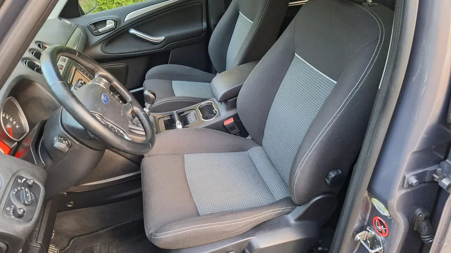 FORD S-MAX -