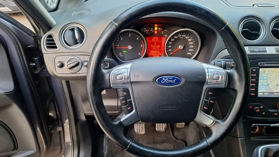 FORD S-MAX -