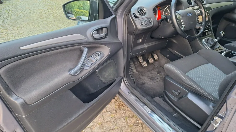 FORD S-MAX -