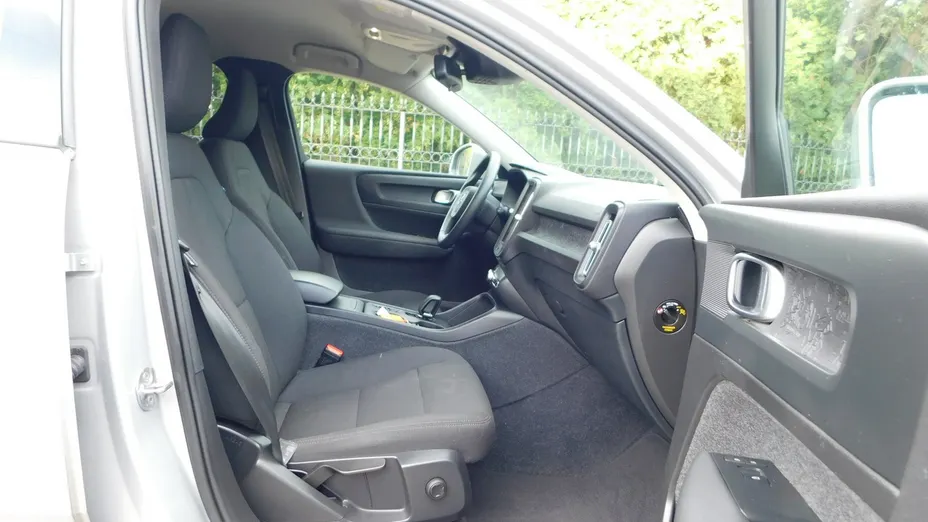 VOLVO XC40 -