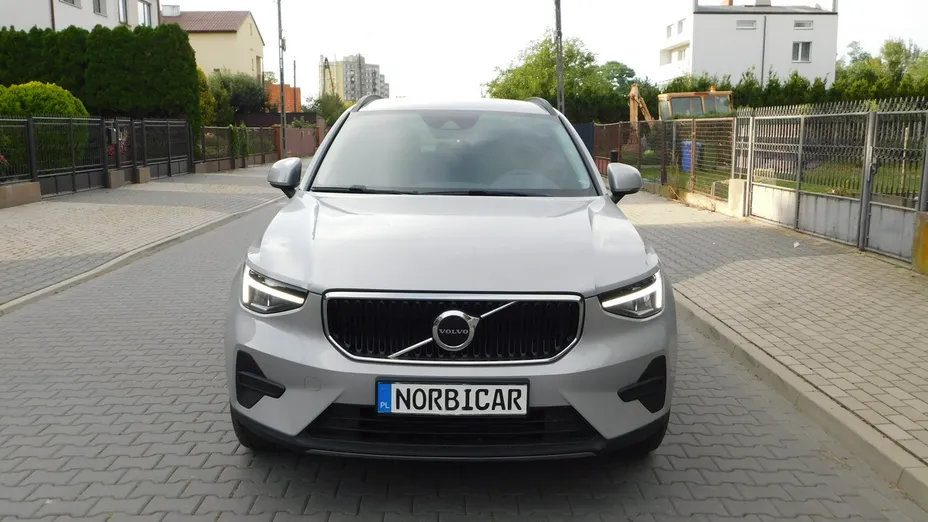 VOLVO XC40 -