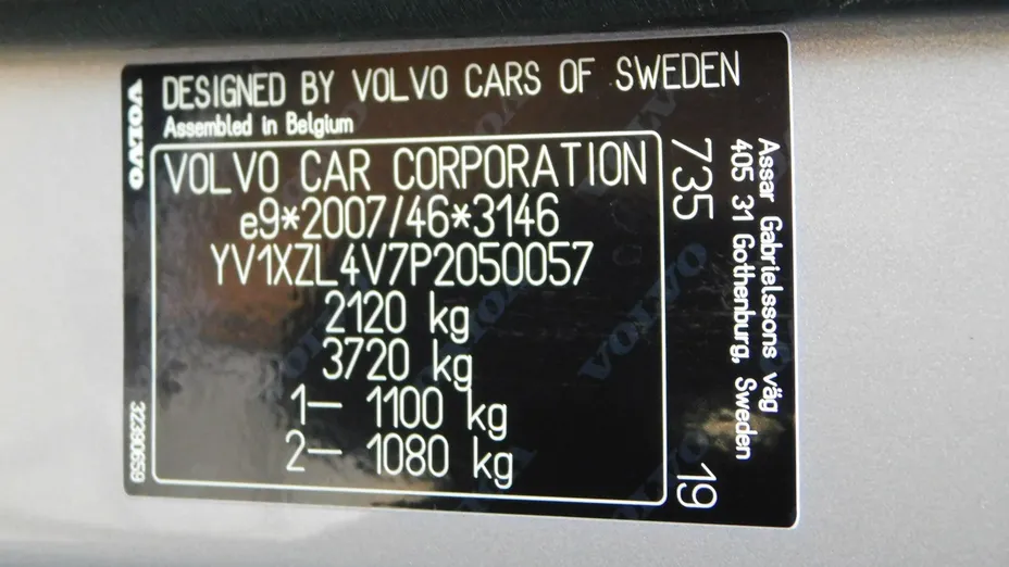 VOLVO XC40 -