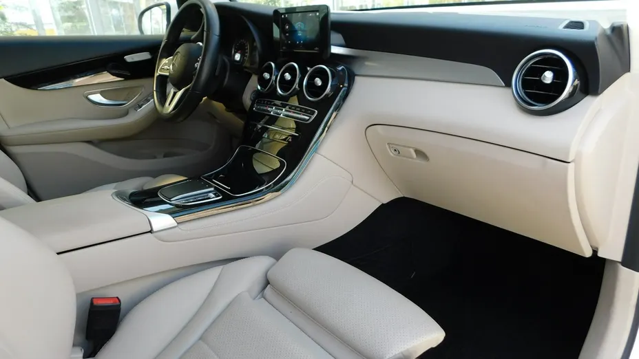 MERCEDES-BENZ GLC -