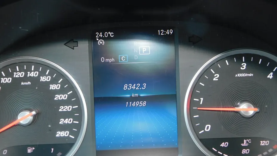 MERCEDES-BENZ GLC -