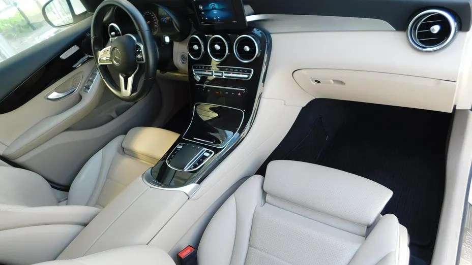 MERCEDES-BENZ GLC -