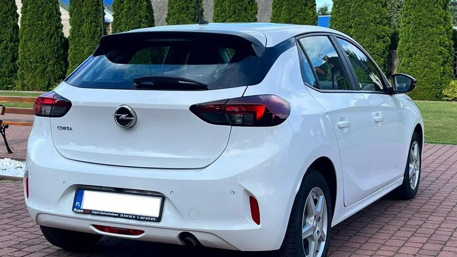 OPEL Corsa -