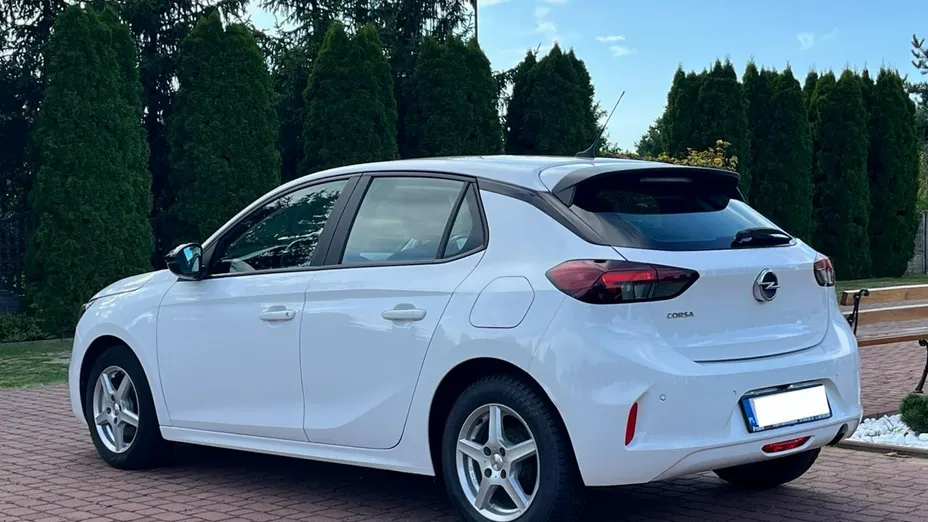 OPEL Corsa -