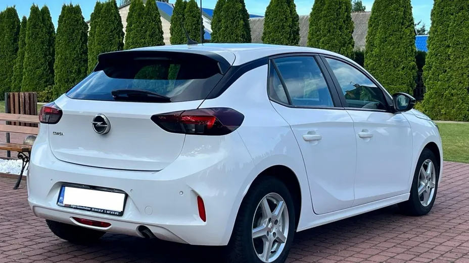 OPEL Corsa -