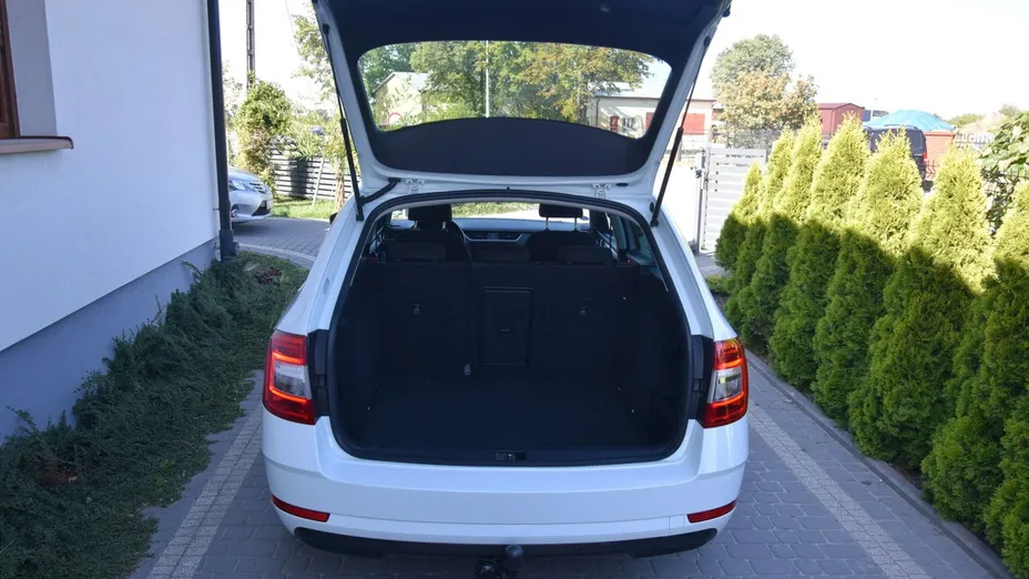 SKODA Octavia -