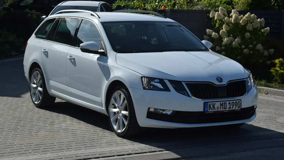 SKODA Octavia -