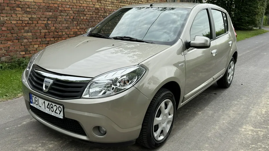DACIA Sandero -