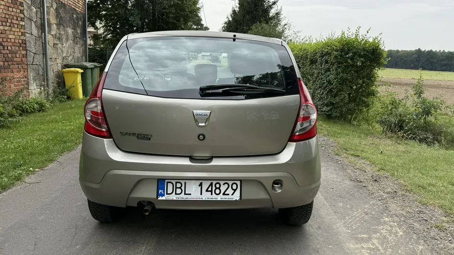 DACIA Sandero -