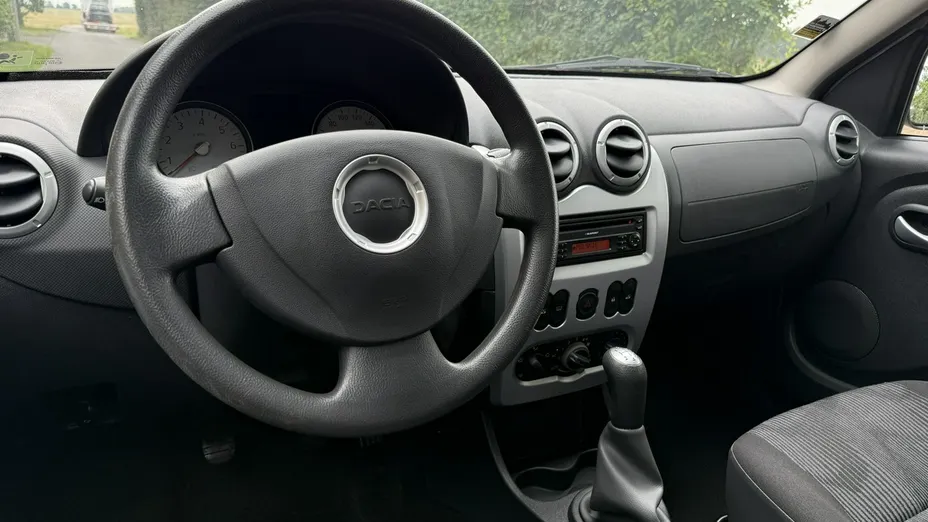 DACIA Sandero -