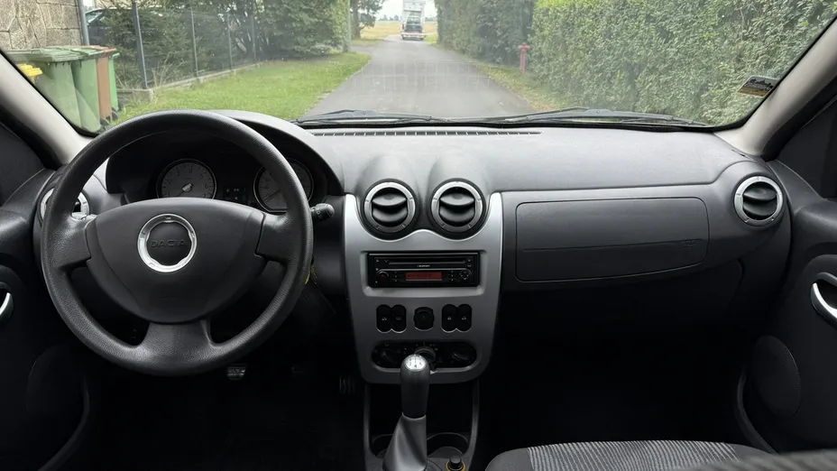 DACIA Sandero -