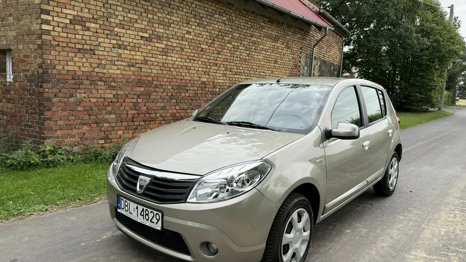 DACIA Sandero -