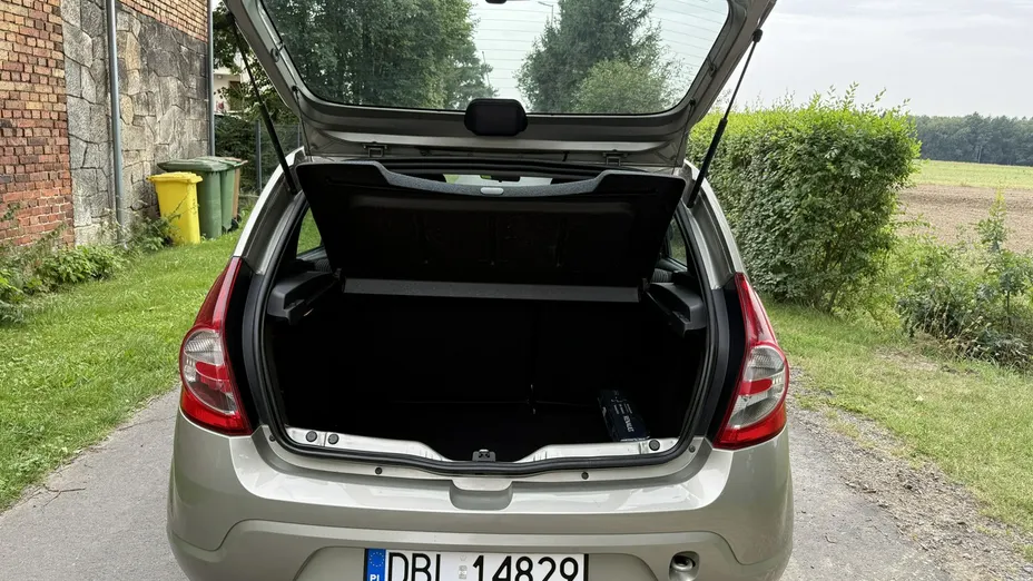 DACIA Sandero -