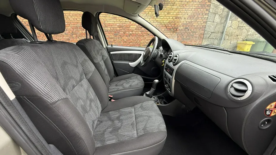 DACIA Sandero -