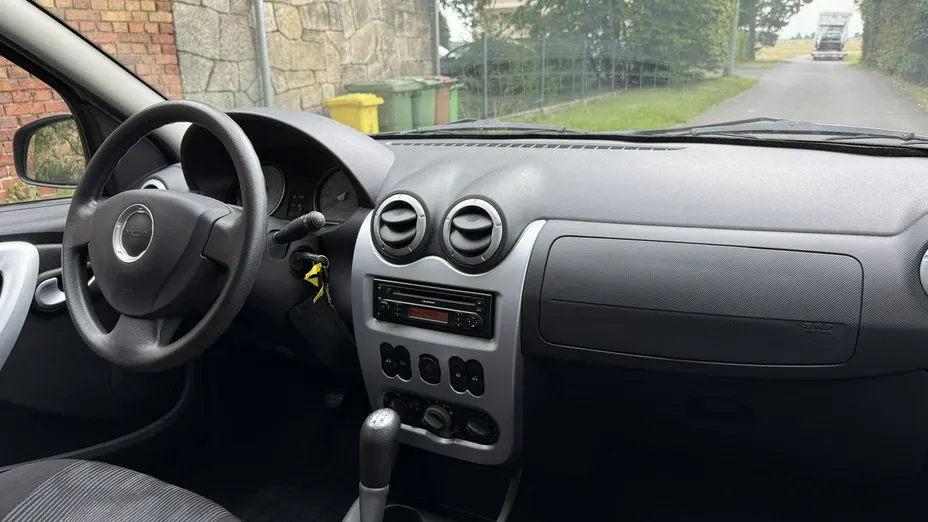 DACIA Sandero -