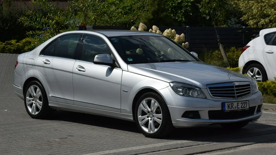 MERCEDES-BENZ C Klasa -