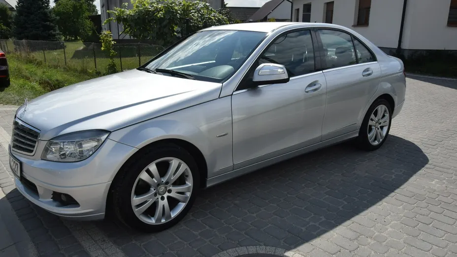 MERCEDES-BENZ C Klasa -