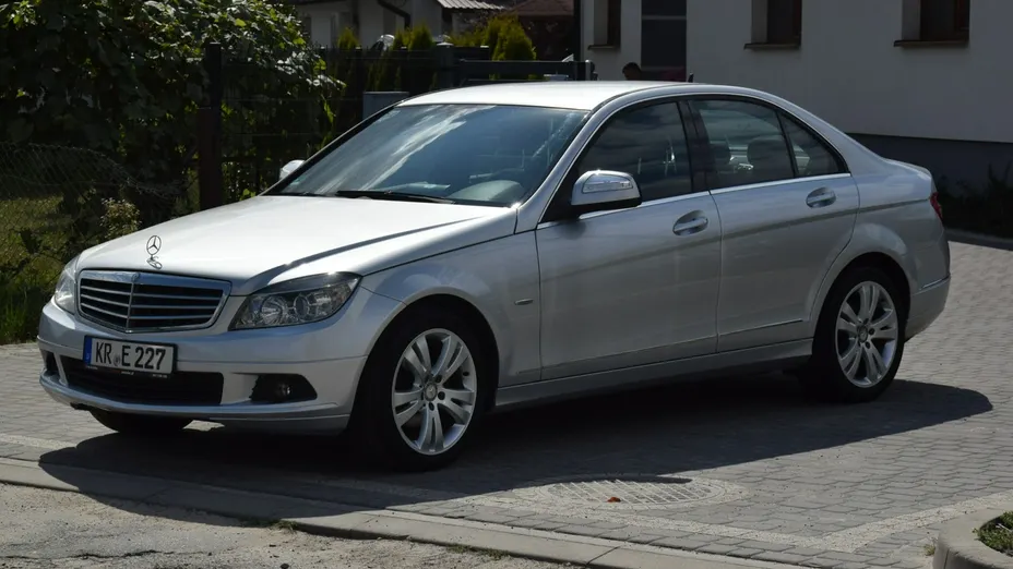 MERCEDES-BENZ C Klasa -