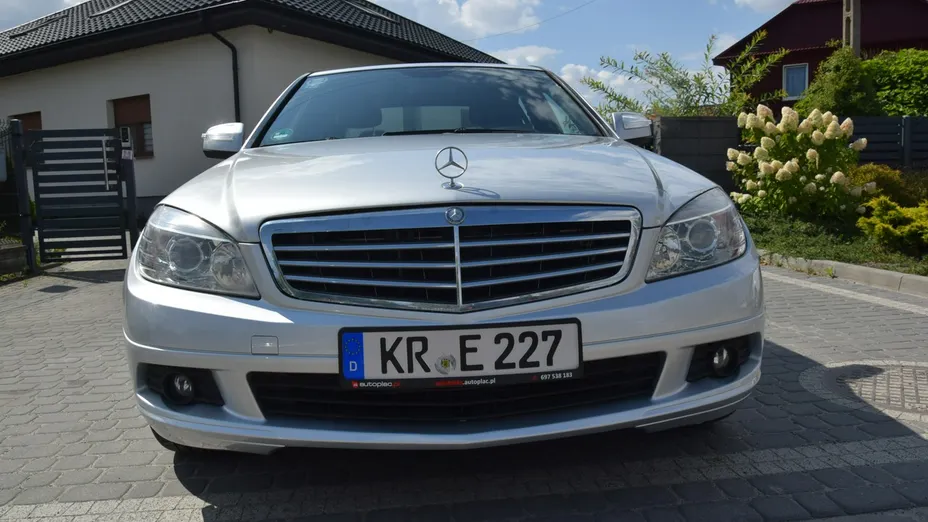 MERCEDES-BENZ C Klasa -