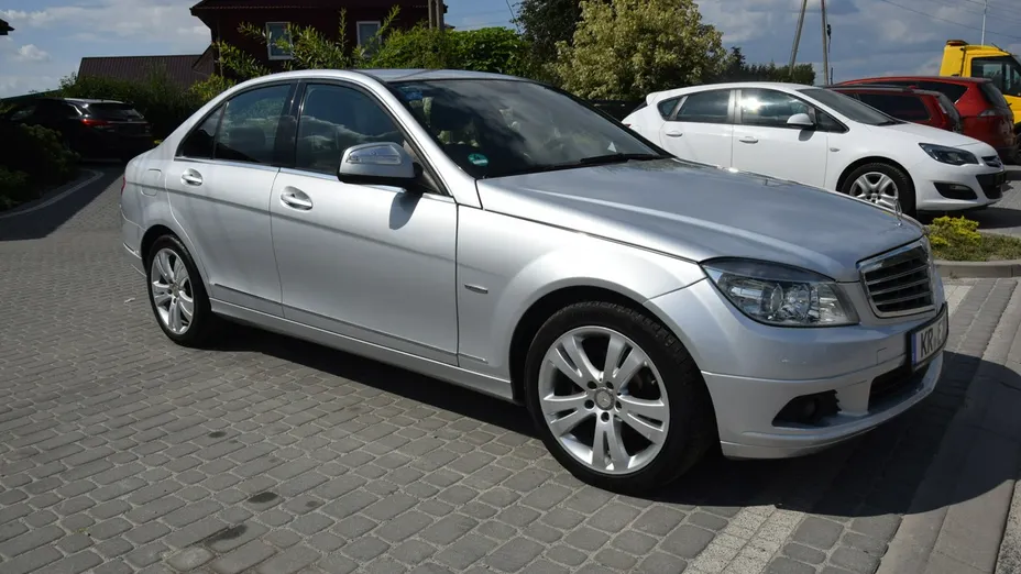 MERCEDES-BENZ C Klasa -