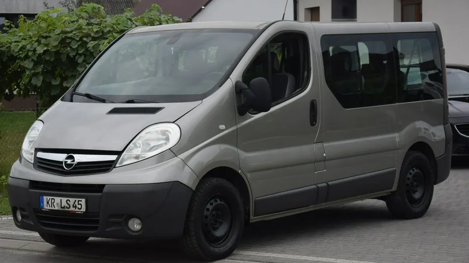 OPEL Vivaro -