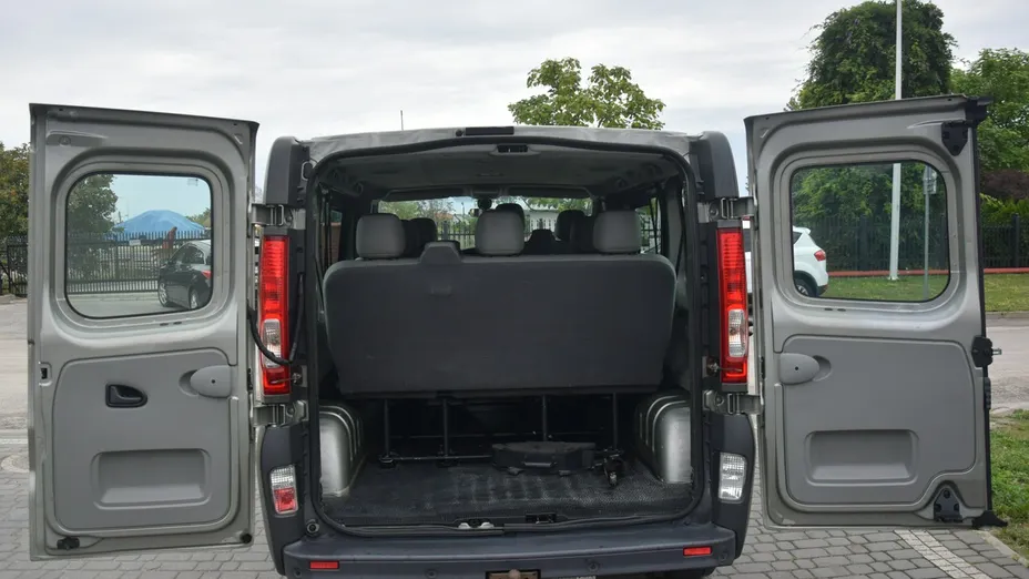 OPEL Vivaro -