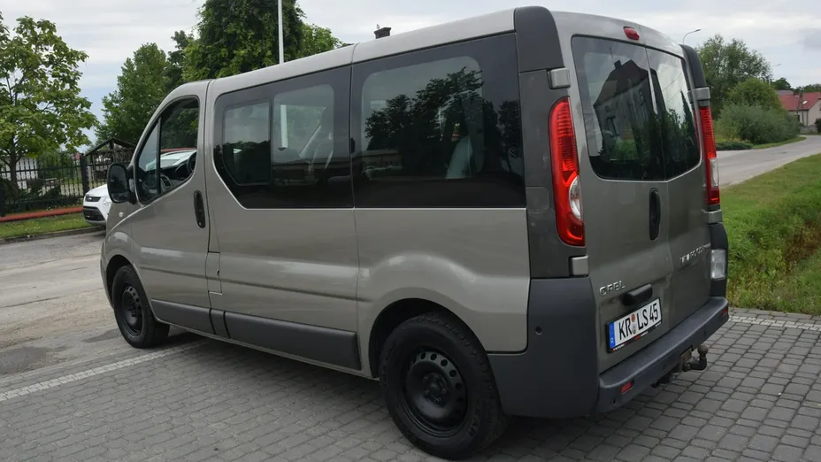 OPEL Vivaro -